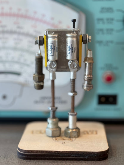 Handcrafted Robot Sculpture - R3BOTS