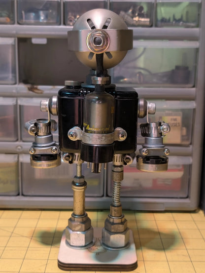 Vintage Browning Camera Robot - R3BOTS