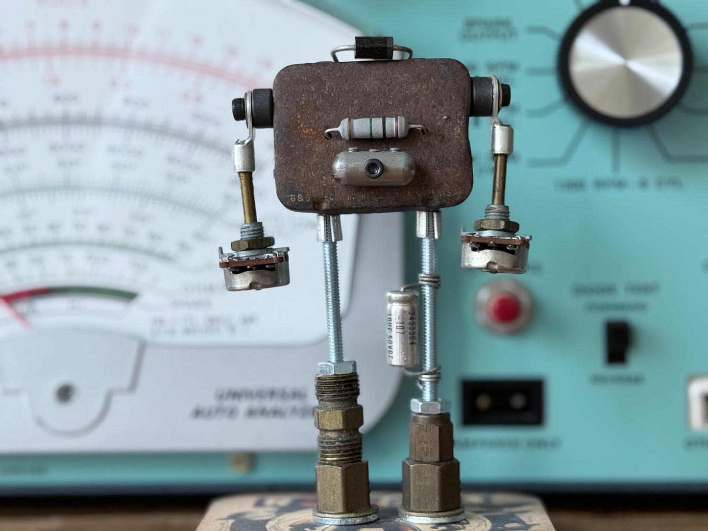 Handcrafted Robot Sculpture - R3BOTS