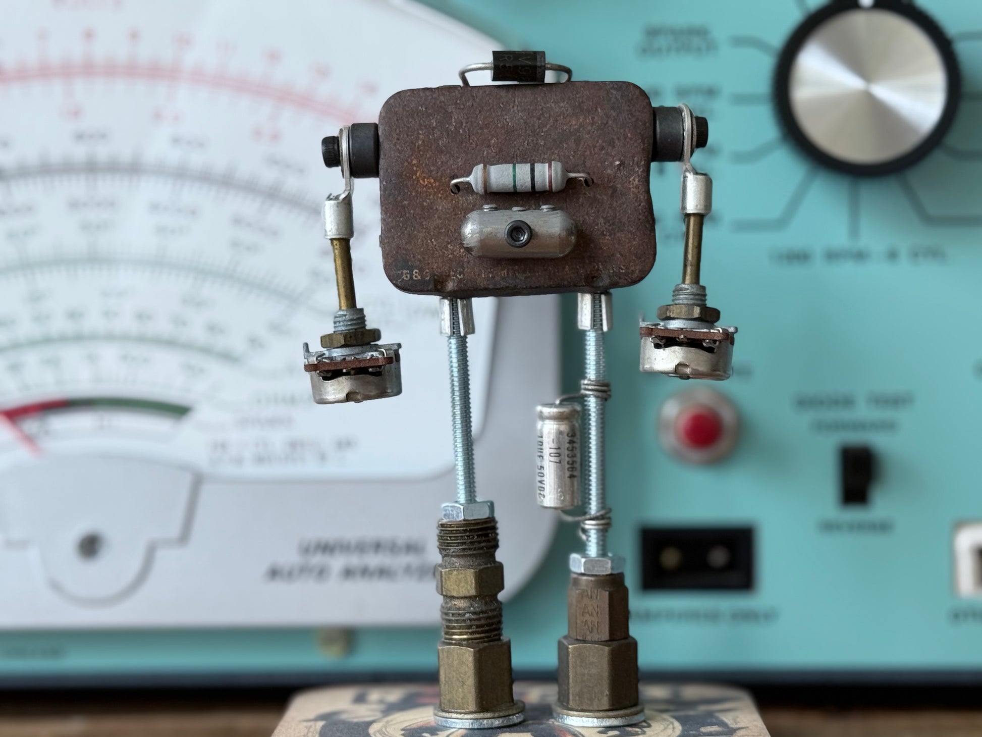 Handcrafted Robot Sculpture - R3BOTS