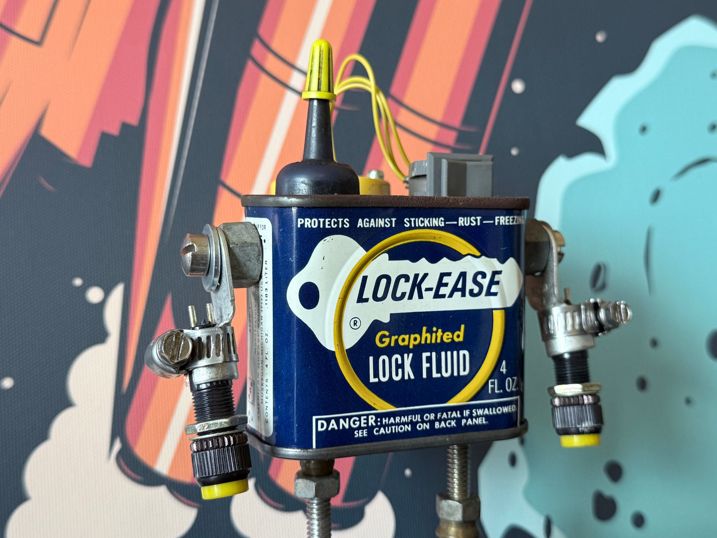 Lock Ease Tin Figurine - R3BOTS
